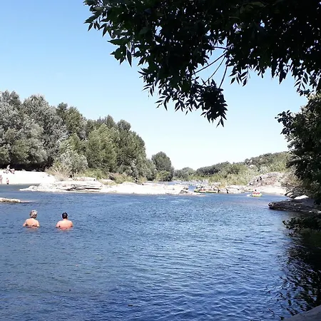 Semesterbostad Charming Small House Close To Uzes