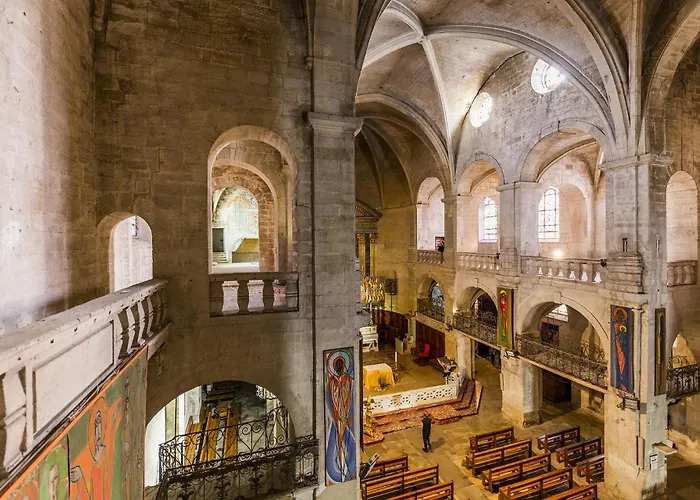 Charming Small House Close To Uzes * Foissac (Gard)