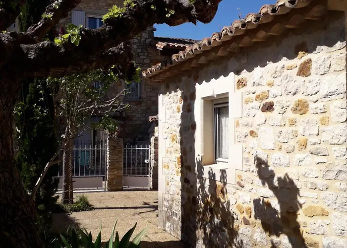 Charming Small House Close To Uzes Foissac (Gard)