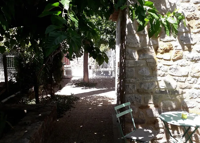 Charming Small House Close To Uzes Prázdninový dům *
